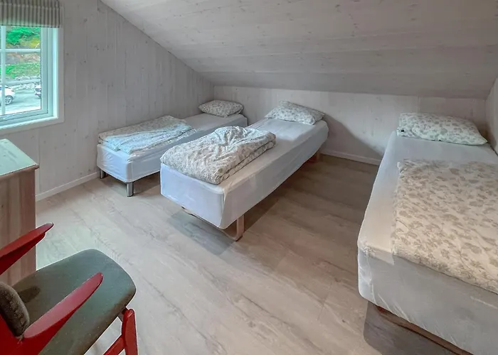 Vakantiehuis 2 Bedroom Beautiful In *